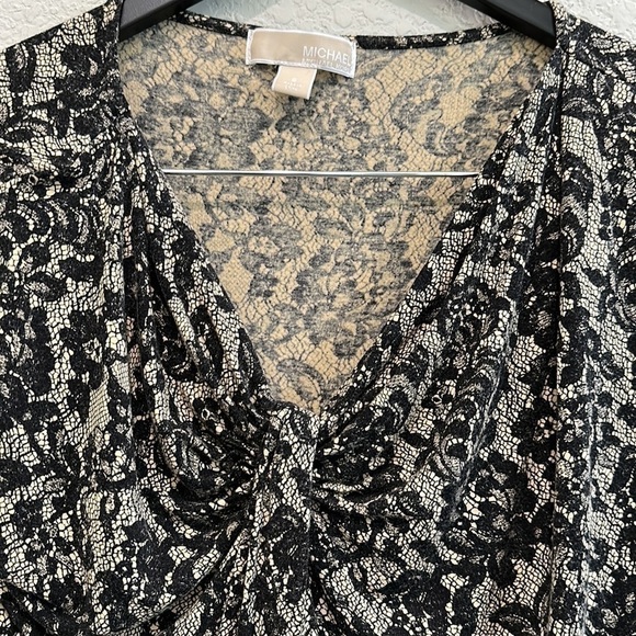 Michael Kors Black And Beige Floral Top In Size Small - Picture 5 of 10